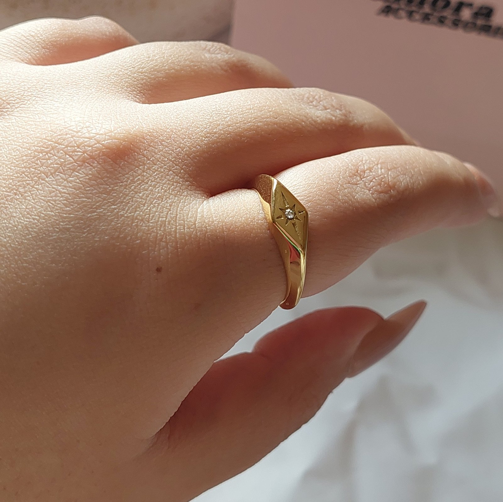 Diamond ring - Image 2