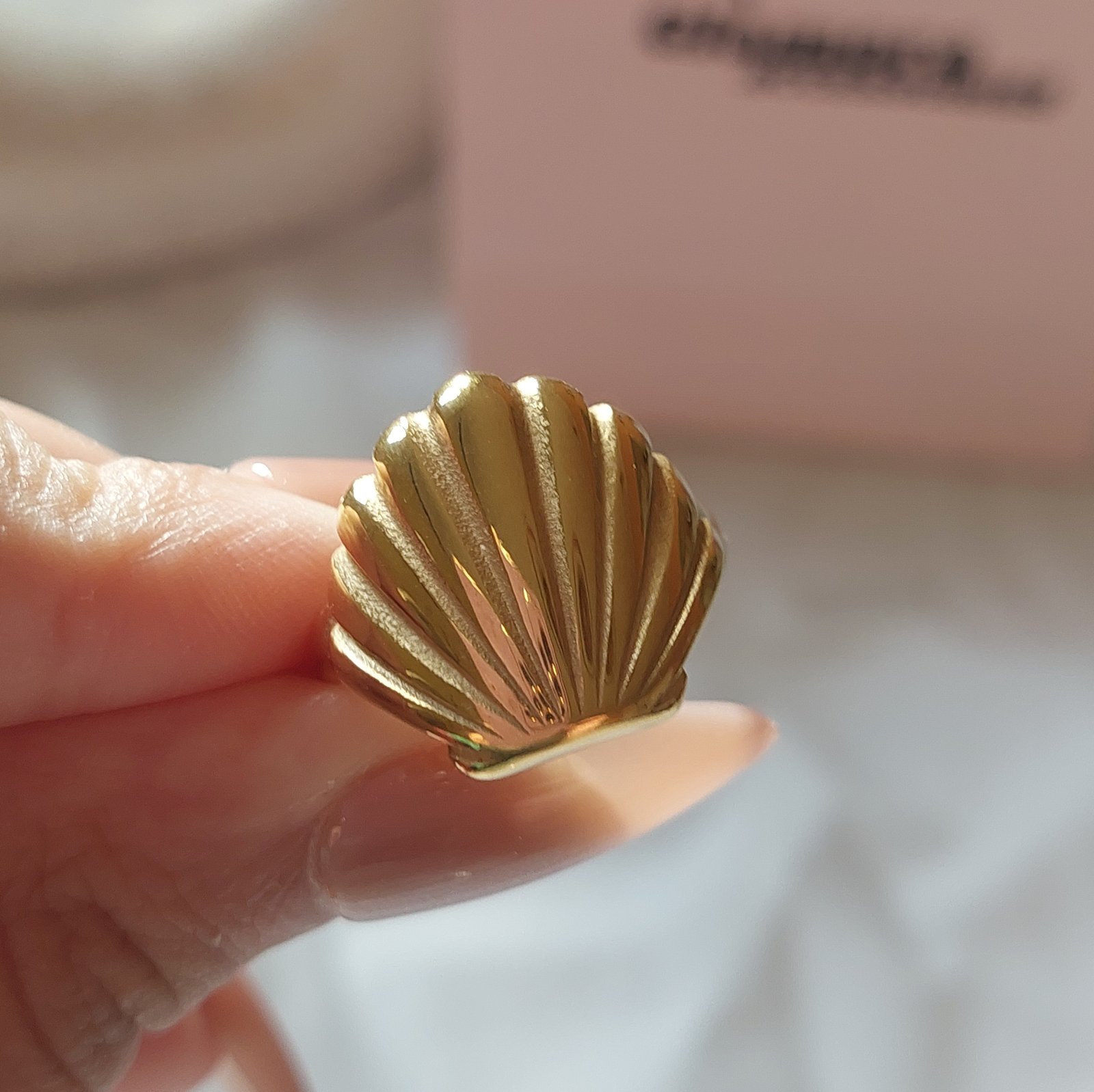 Shell ring - Image 1