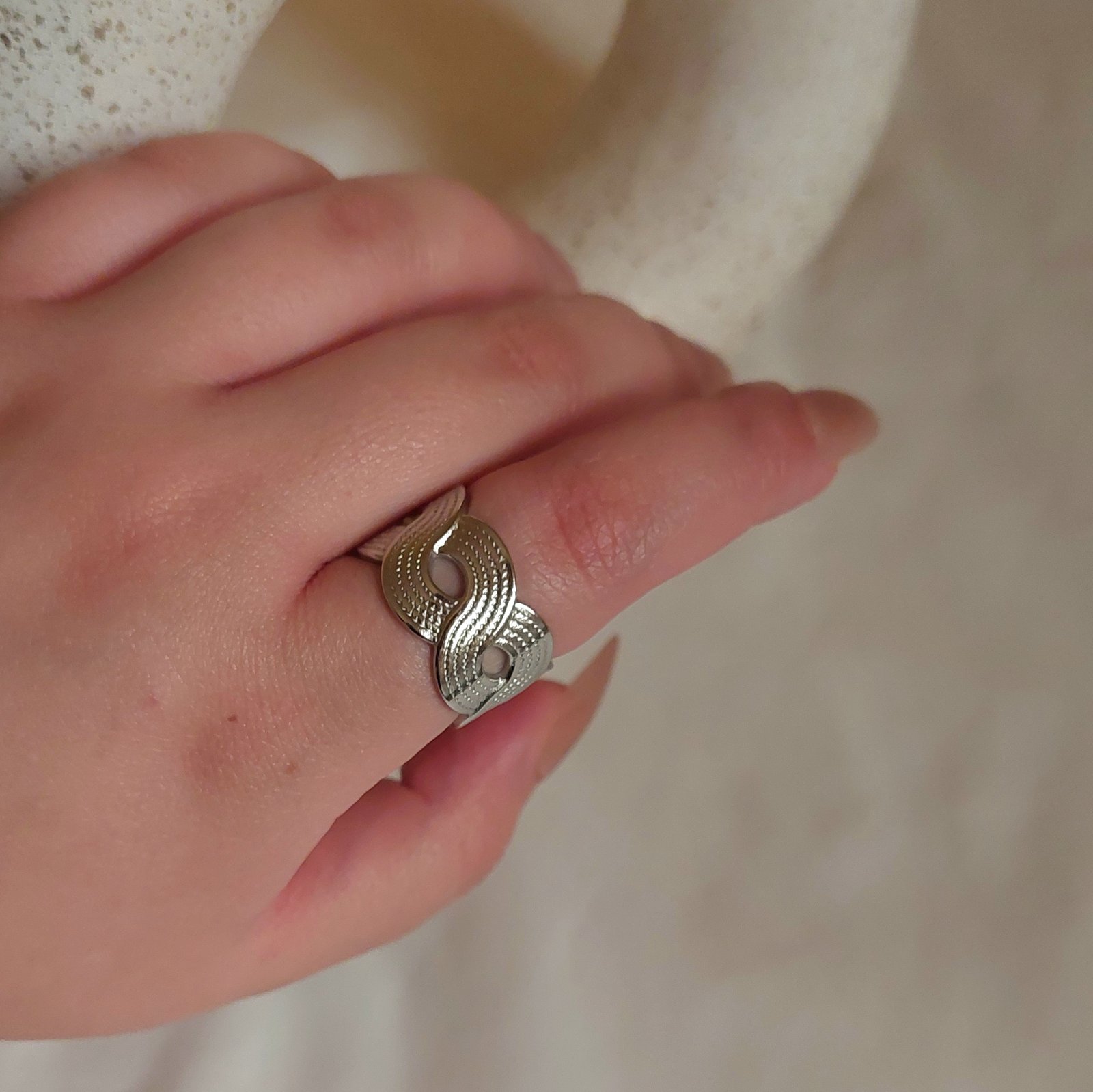 Silver Wave Ring - صورة 2