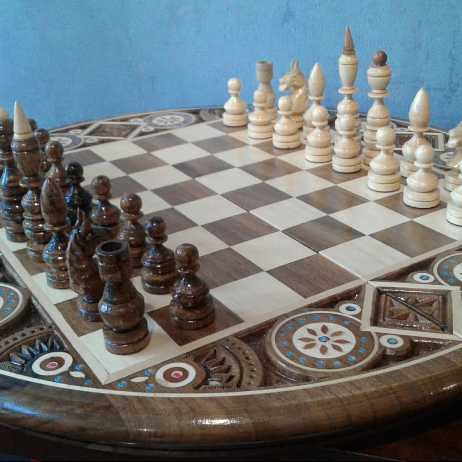 Stunning Hand Carved Chess set  - صورة 1