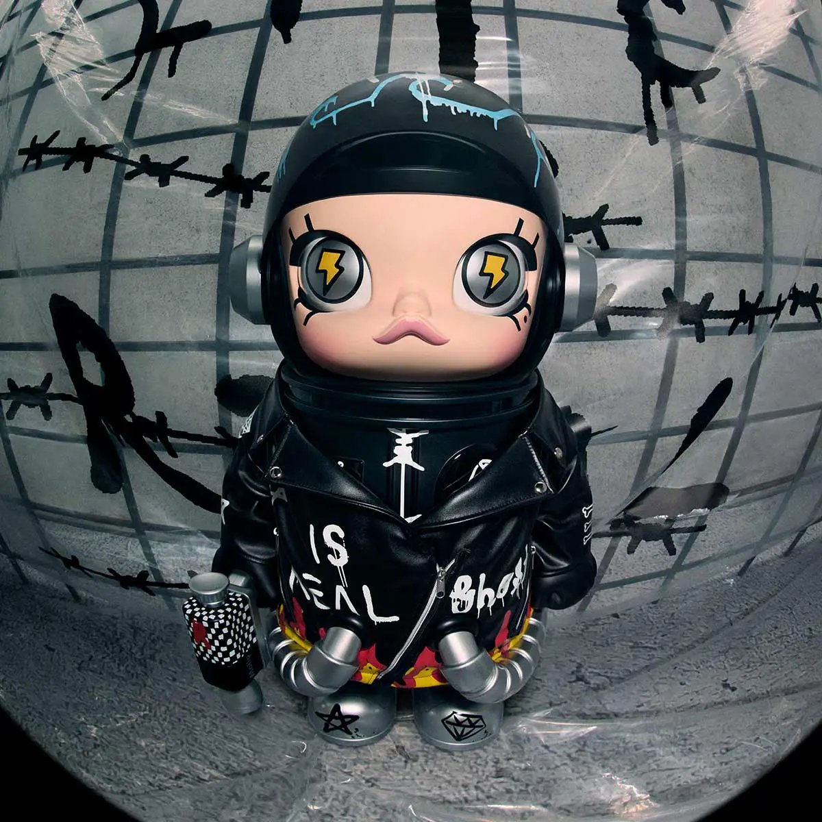 SPACE MOLLY by  TREVOR ANDREW - صورة 5