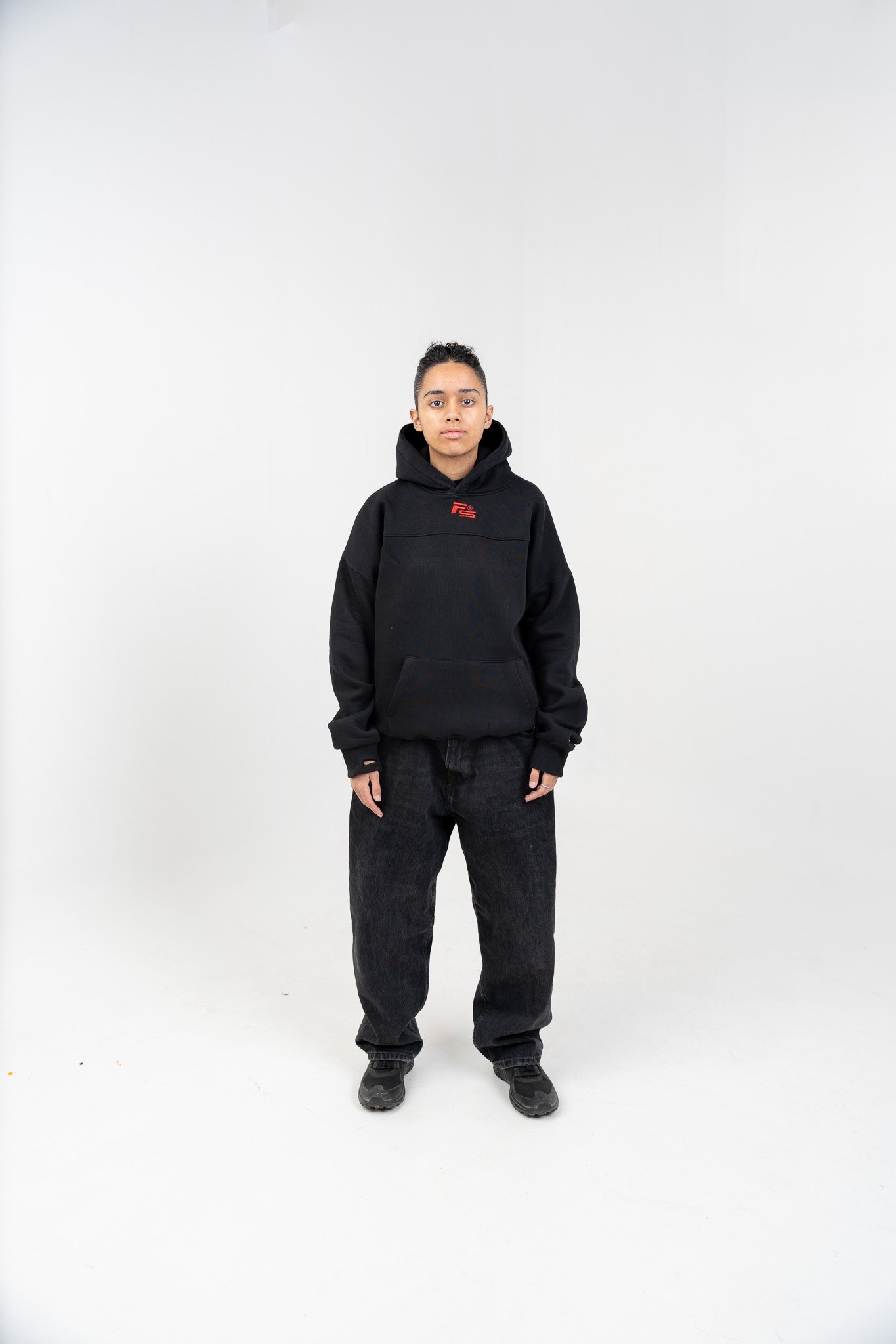 HOODIE BLACK NYLON ZIP RED - صورة 2