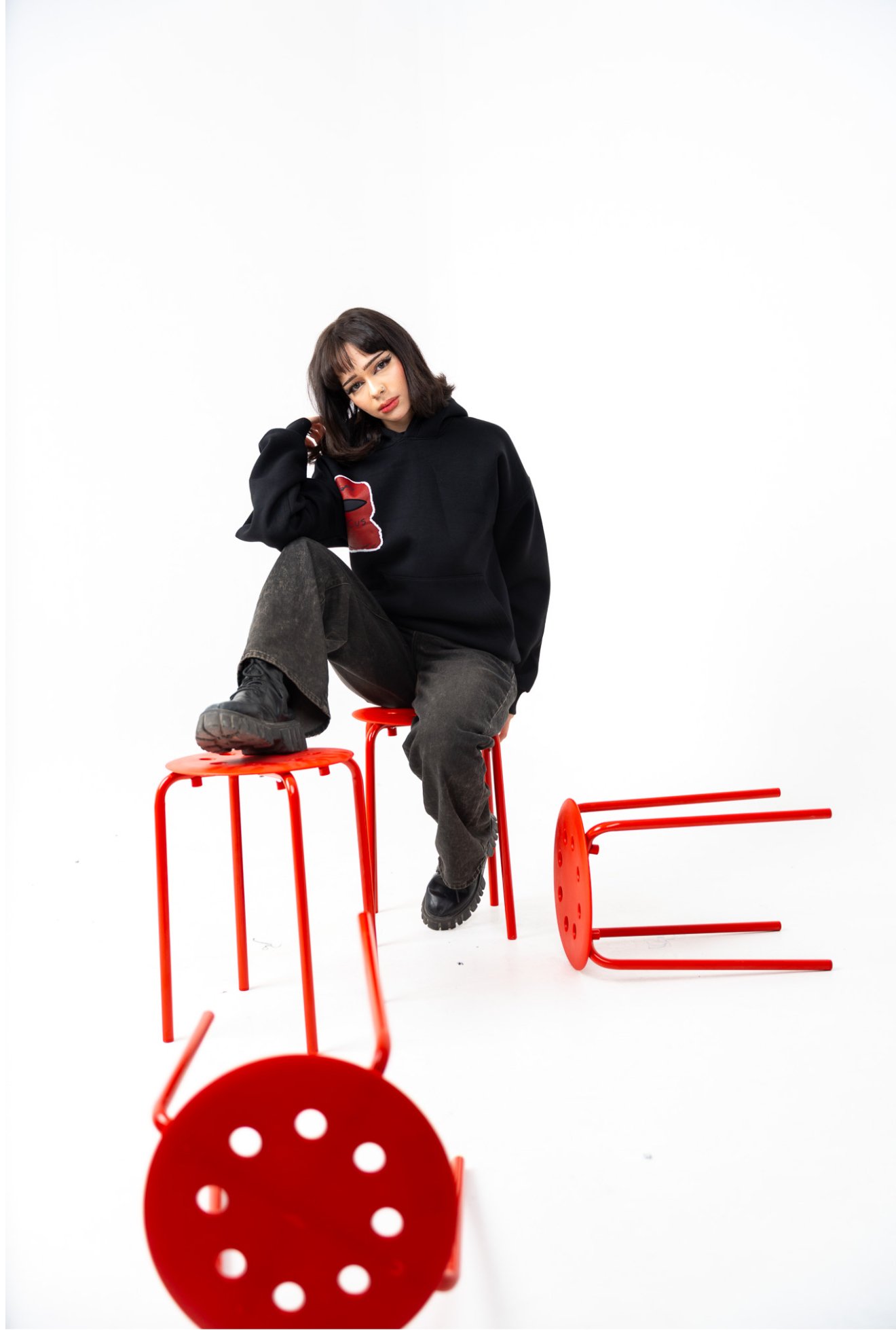 HOODIE BLACK & DES MASK FOCUS - صورة 3