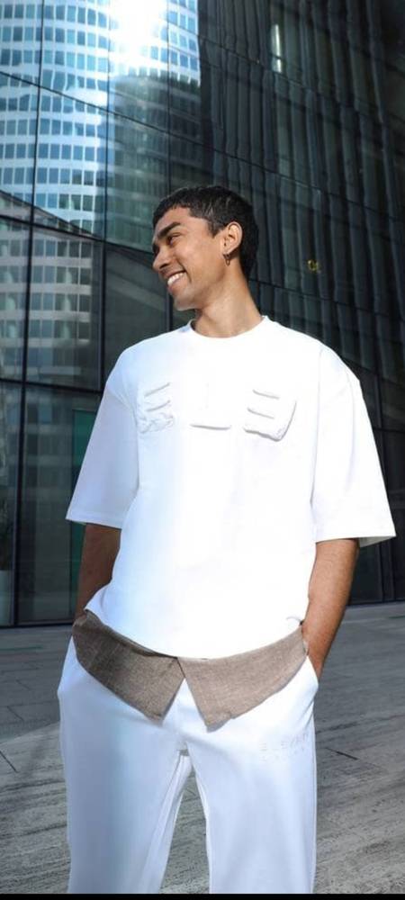 Elevata t-shirt with shirt extender - صورة 1