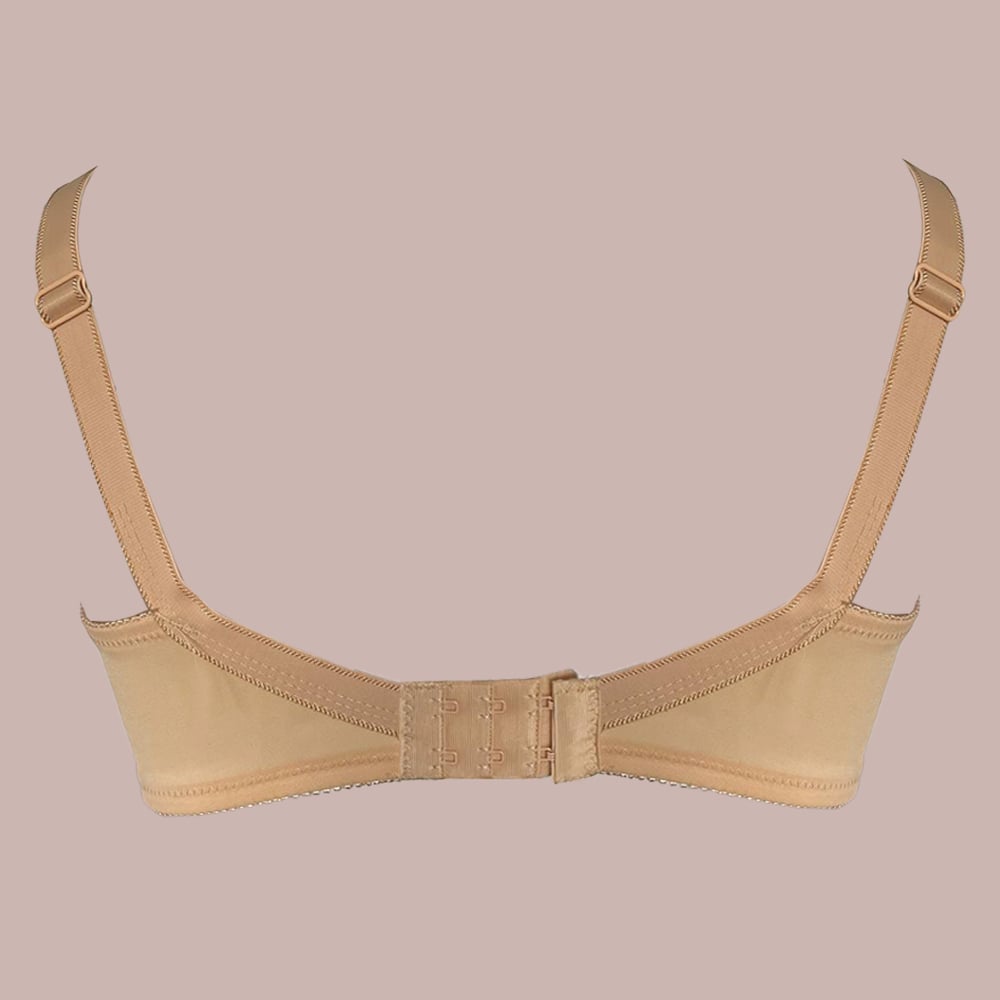 Classic Wireless C-Cup Bra for Plus Sizes - Image 3
