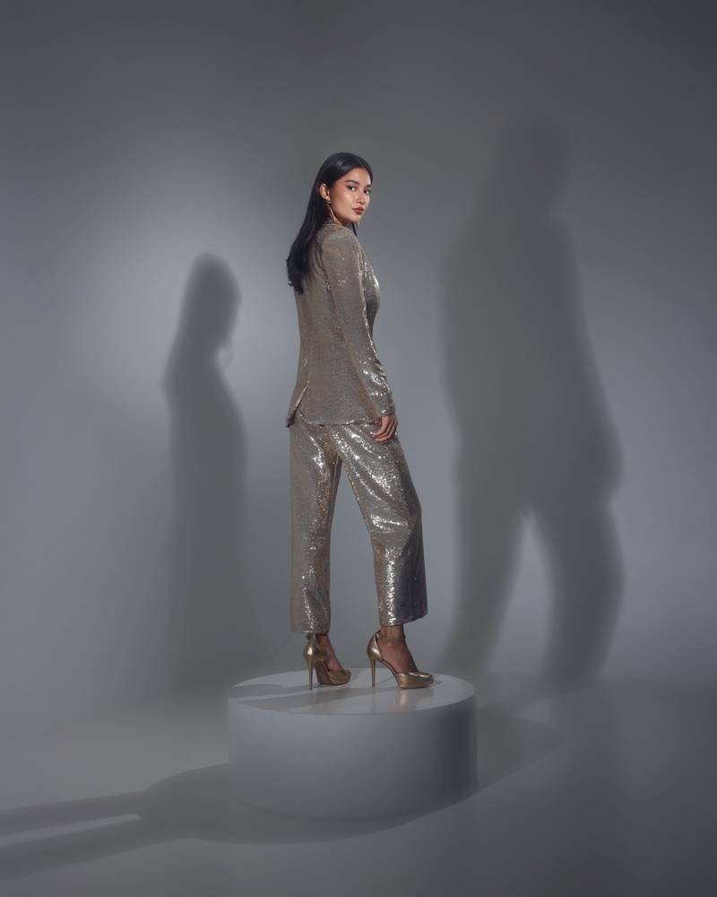 sequins suit - صورة 2