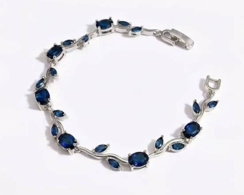 Tulip bracelet - Image 1