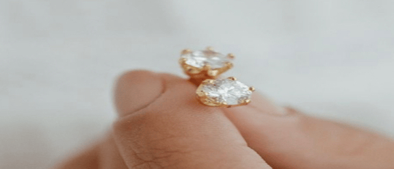 الاكسوارات والحلق الطبي