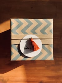 GIFT WRAP #28 - Image 1