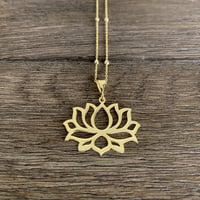 LOTUS FLOWER NECKLACE, GOLD - Image 3