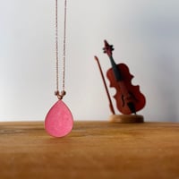 MINA NECKLACE, PINK - Image 3