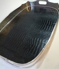 Luxury Rectangular Silver Tray with Crocodile Black Leather in the Base - صورة 4
