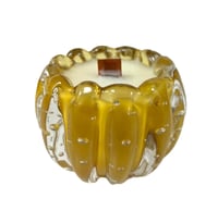 Scented Candle in Crystal Vase - صورة 2