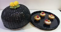 Dark Blue Rattan Cake Holder with Ceramic Sicilian Lemon Adornment - صورة 2