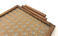 Small Rectangular Bamboo Tray with Gold Straw & Glass Bottom - صورة 2