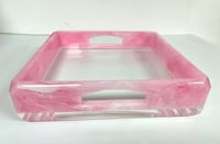 Square Pink Tray with handles - صورة 3