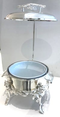 Medium Rounded Silver Chafing Dish with Roses Décor - صورة 1