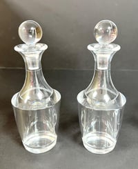 Set of Oil Bottles with Oval Tray Stand - صورة 4