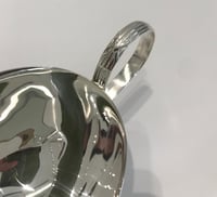 Gravy Boat with Base + Handle - صورة 8