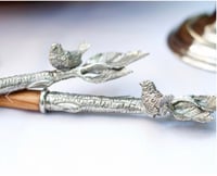 Salad Server Set with Decorative Birds - صورة 2