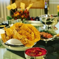 Medium Oval Bowl - صورة 4