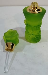 Long Flowers Perfume Bottle Satin - Green / Gold - صورة 2