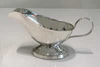 Gravy Boat with Base + Handle - صورة 9