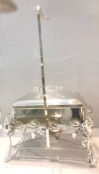 Medium Rectangular Silver Chafing Dish with Roses Décor - صورة 5