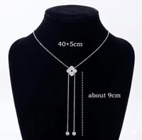 عقد زهرة مويسانيت Y-Necklace | فضة 925 مطلية ذهب أبيض 18K | سلسلة طويلة - Image 3