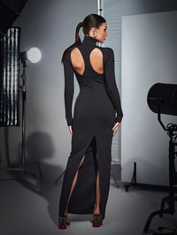 فستان بأكمام طويلة طويل - صورة 6