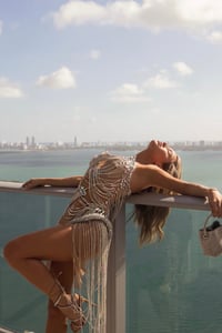 فستان بلا أكمام قصير - صورة 5