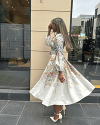 فستان بأكمام طويلة للركبة - صورة 2