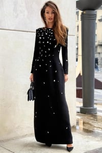 فستان بأكمام طويلة طويل - صورة 1