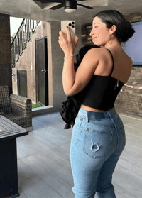 توب بكتف مكشوف - صورة 2