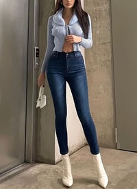 جاكيت فرو قصير - تسليم فوري - صورة 1