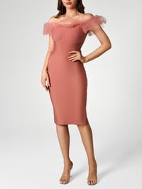 فستان مكشوف الأكتاف للركبة - صورة 3
