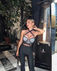جمبسوت بلا أكمام  - صورة 1
