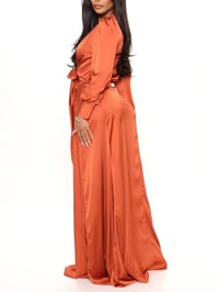 فستان بأكمام طويلة طويل - صورة 10