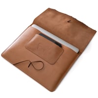 Executive Leather Case. Painted bull. Bir Hima, Najran - Image 2