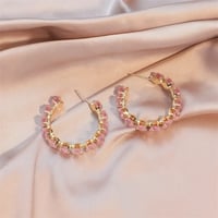 أقراط حرف C – لمسة وردية - Image 1