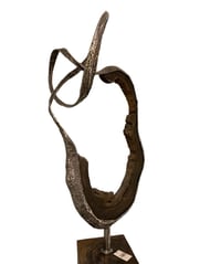 تحفة خشبية كبيره بيضاوية اطراف فضي - صورة 2