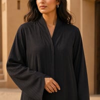 عباية سوداء نص كلوش قماش كتان مقلم - صورة 2