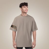 SADU Collection T-Shirt Sand - صورة 3