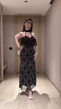 فستان  سهرة بتطريز فخم - صورة 4