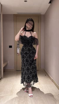 فستان  سهرة بتطريز فخم - صورة 3