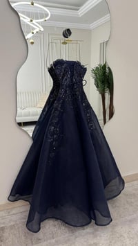 فستان سهرة فخم لون كحلي - Image 5