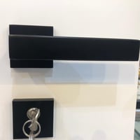 مسكات ابواب خشب مفصول لون اسود - صورة 5