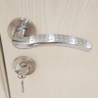 مسكات ابواب مفصول فضي  - صورة 1