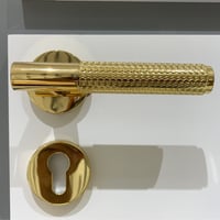 مسكات ابواب مفصول ذهبي RGP - صورة 1
