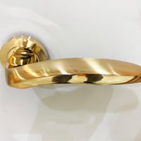 مسكات ابواب مفصول ذهبي  - صورة 1